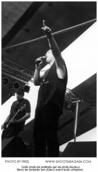 Funeral Dress à Ecaussines (Street Live Festival), le 19-09-2004, par Fred — 3 sur 10